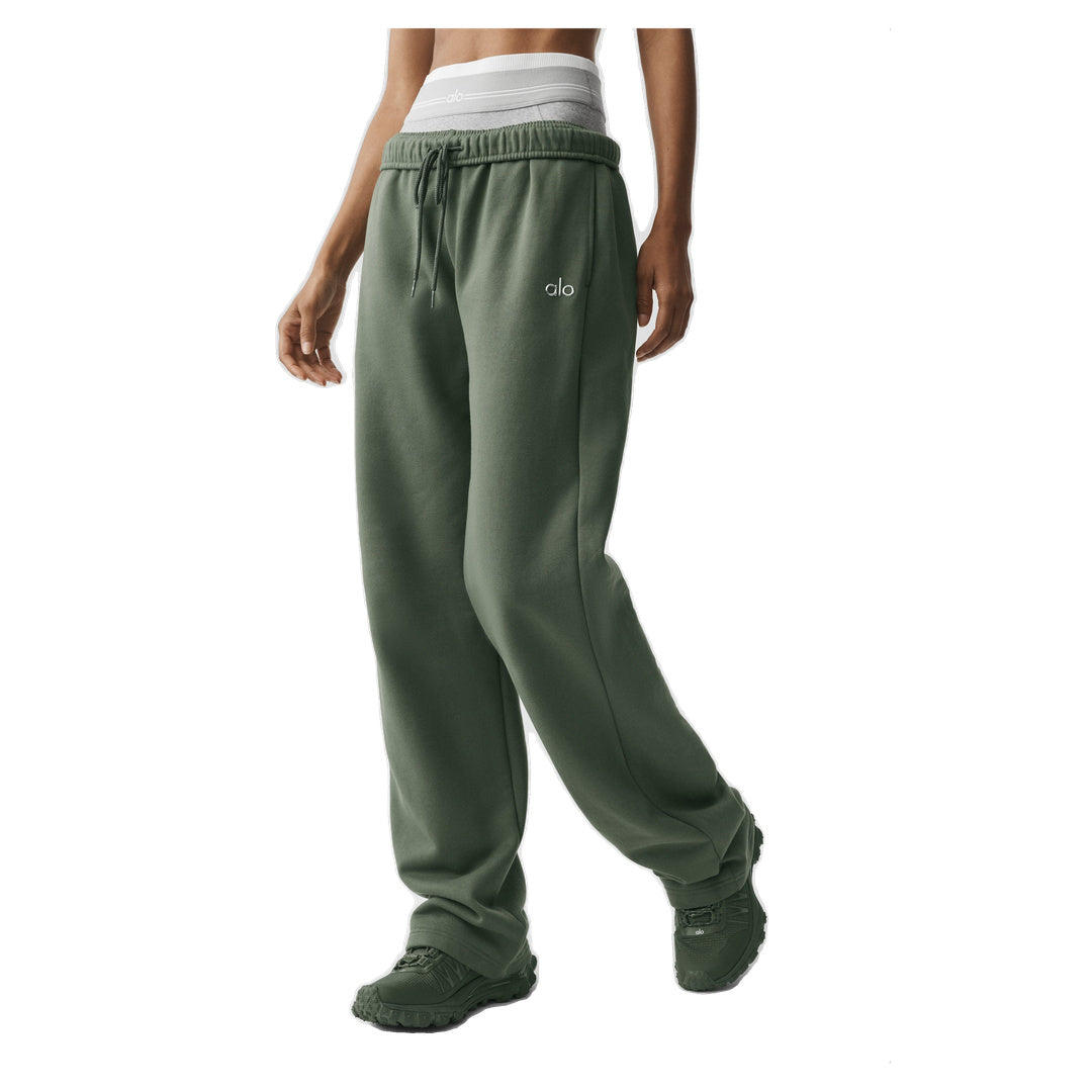 ALO Accolade Straight Leg Sweatpant - Bamboo Green