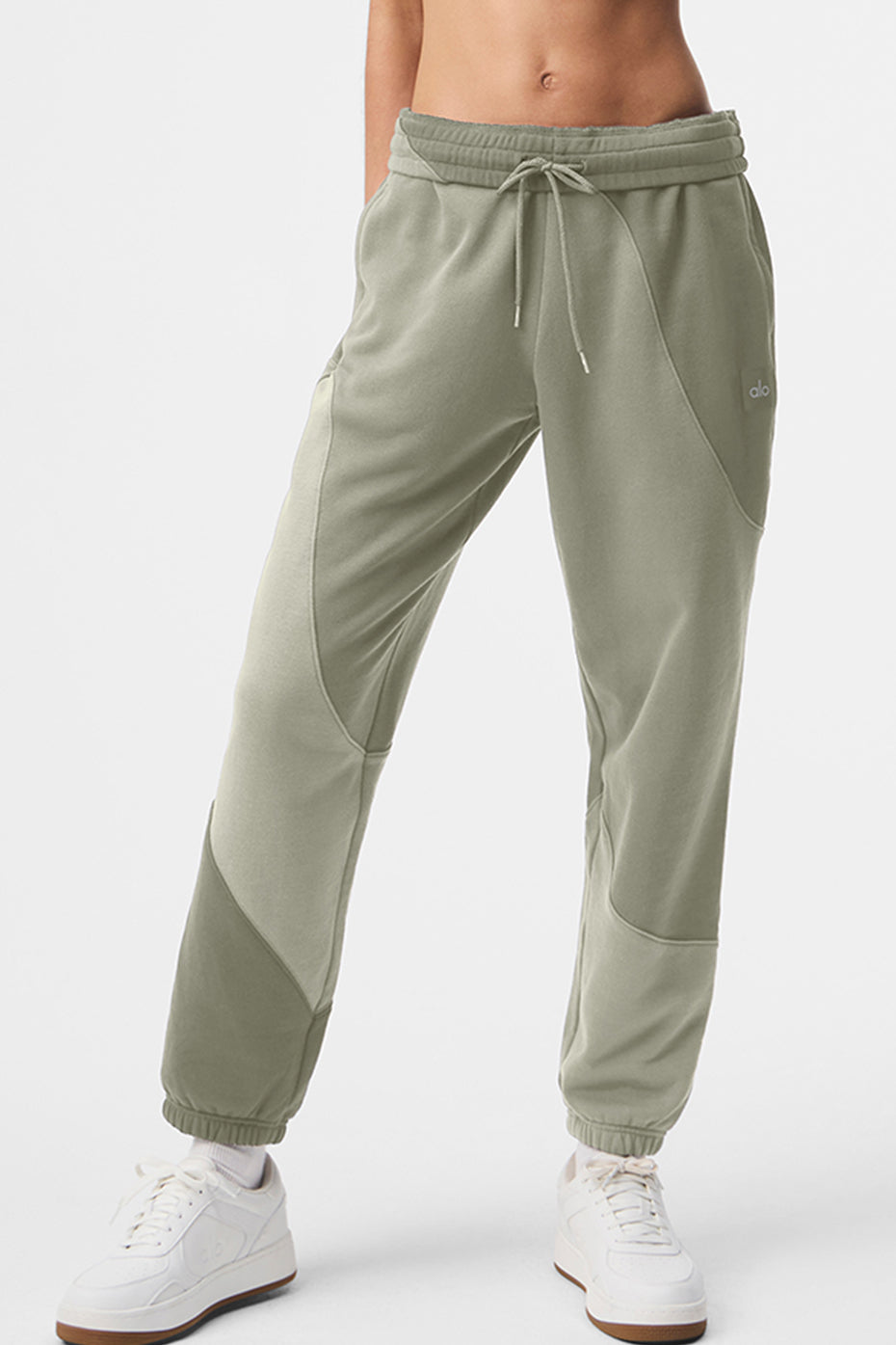 alo Make Waves Sweatpant - Limestone Tonal