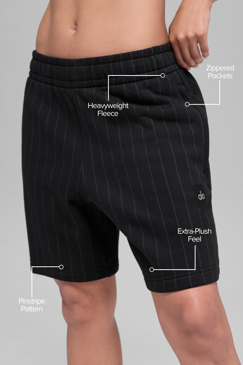 alo 7" Pinstripe Short - Black Pinstripe