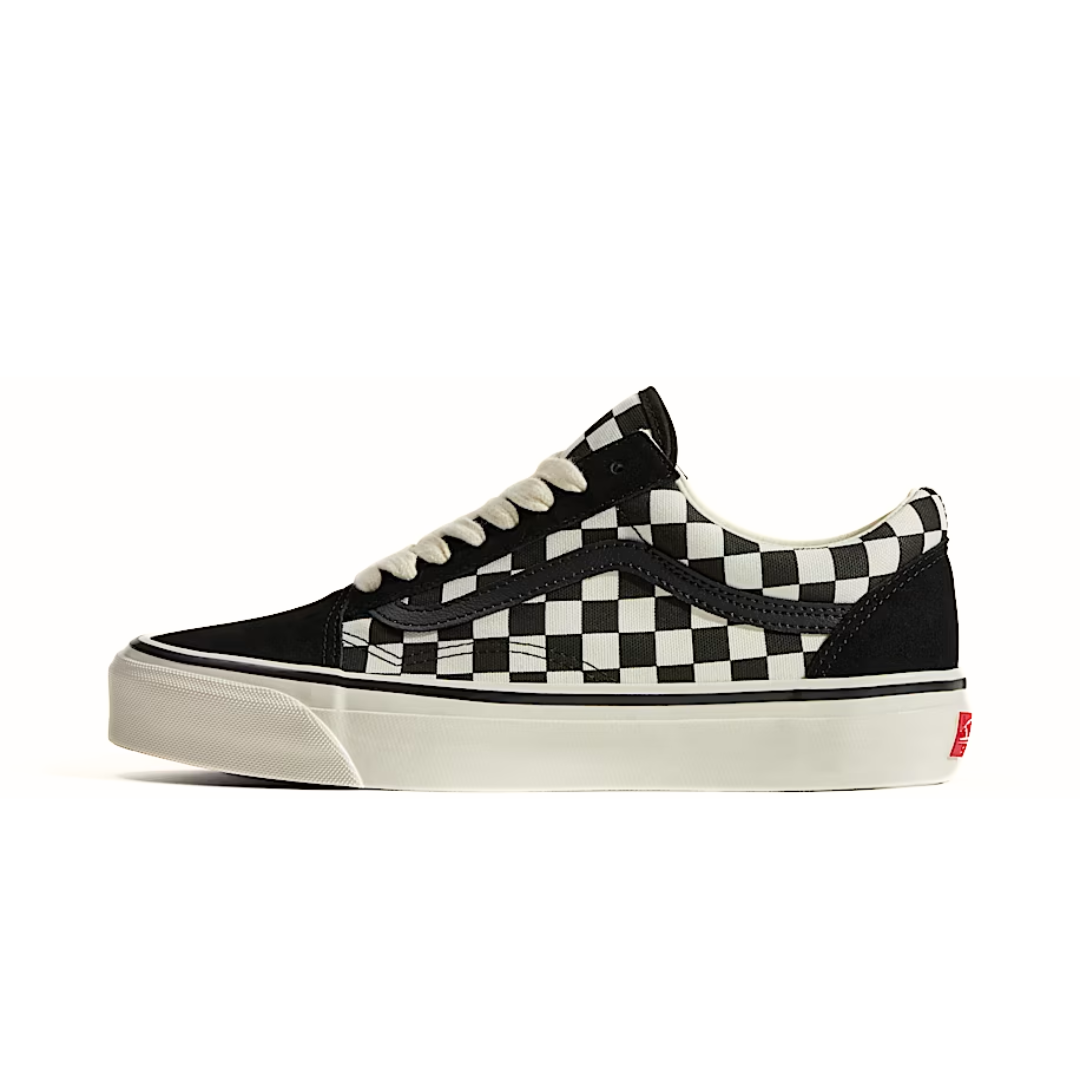 Vans Premium Old Skool Shoe Black White