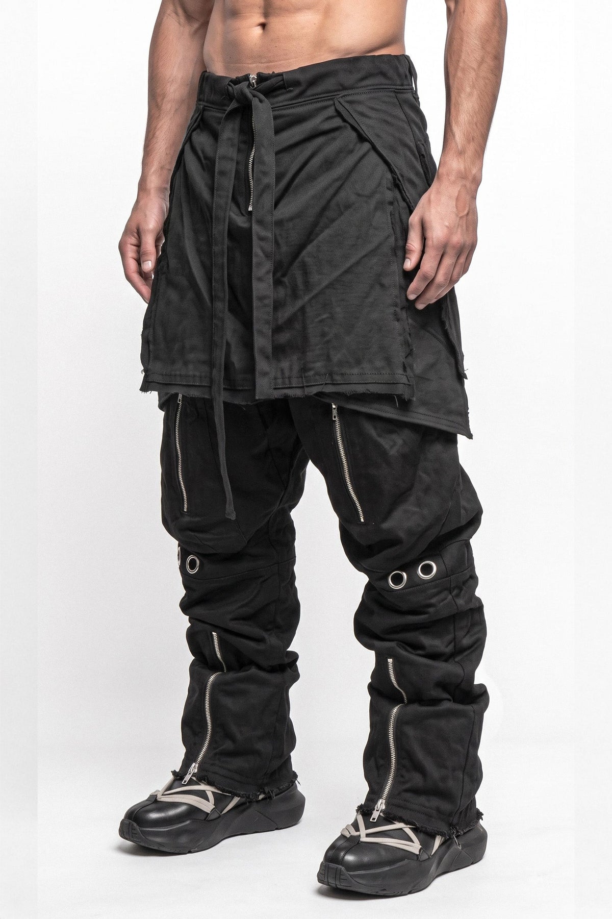 LAYERED GRAVEL PANTS