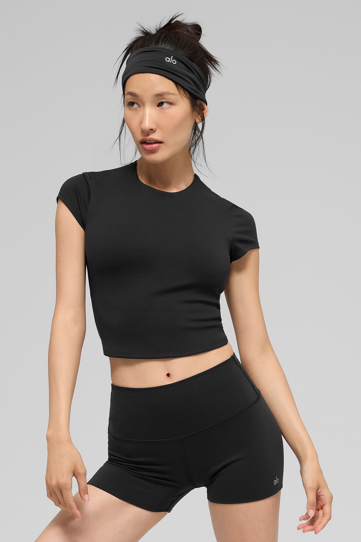 alo ALO Softsculpt Precision Short Sleeve Top - Black