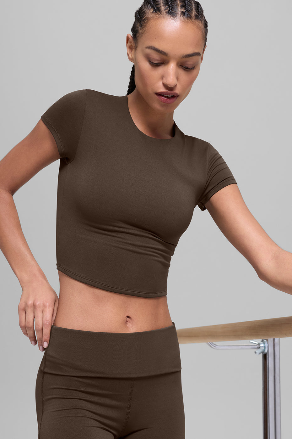 alo ALO Softsculpt Precision Short Sleeve Top - Espresso