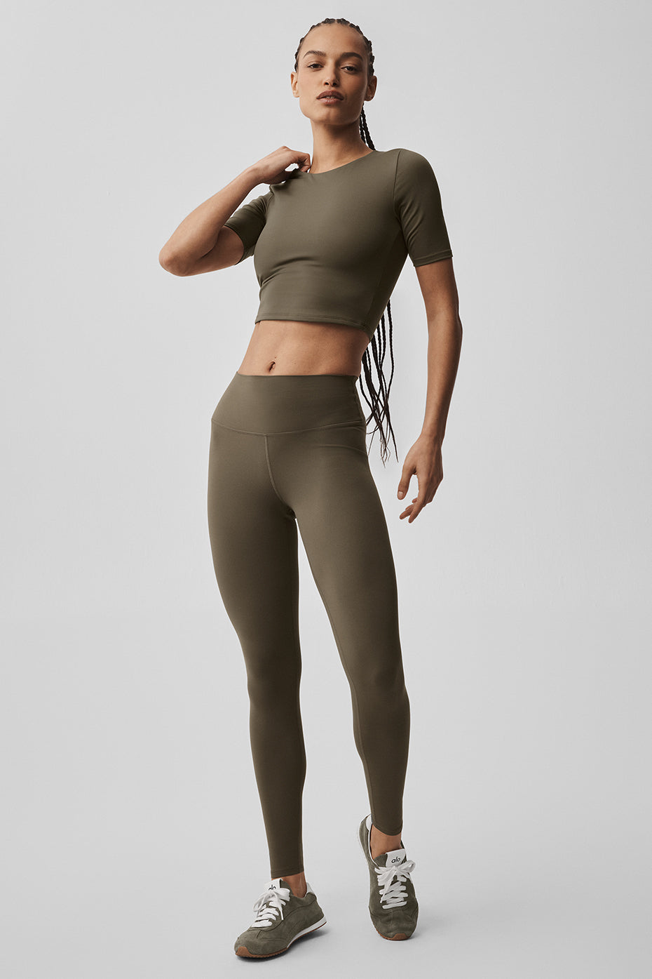 alo ALO Softsculpt Precision Half Sleeve Tee - Olive Tree