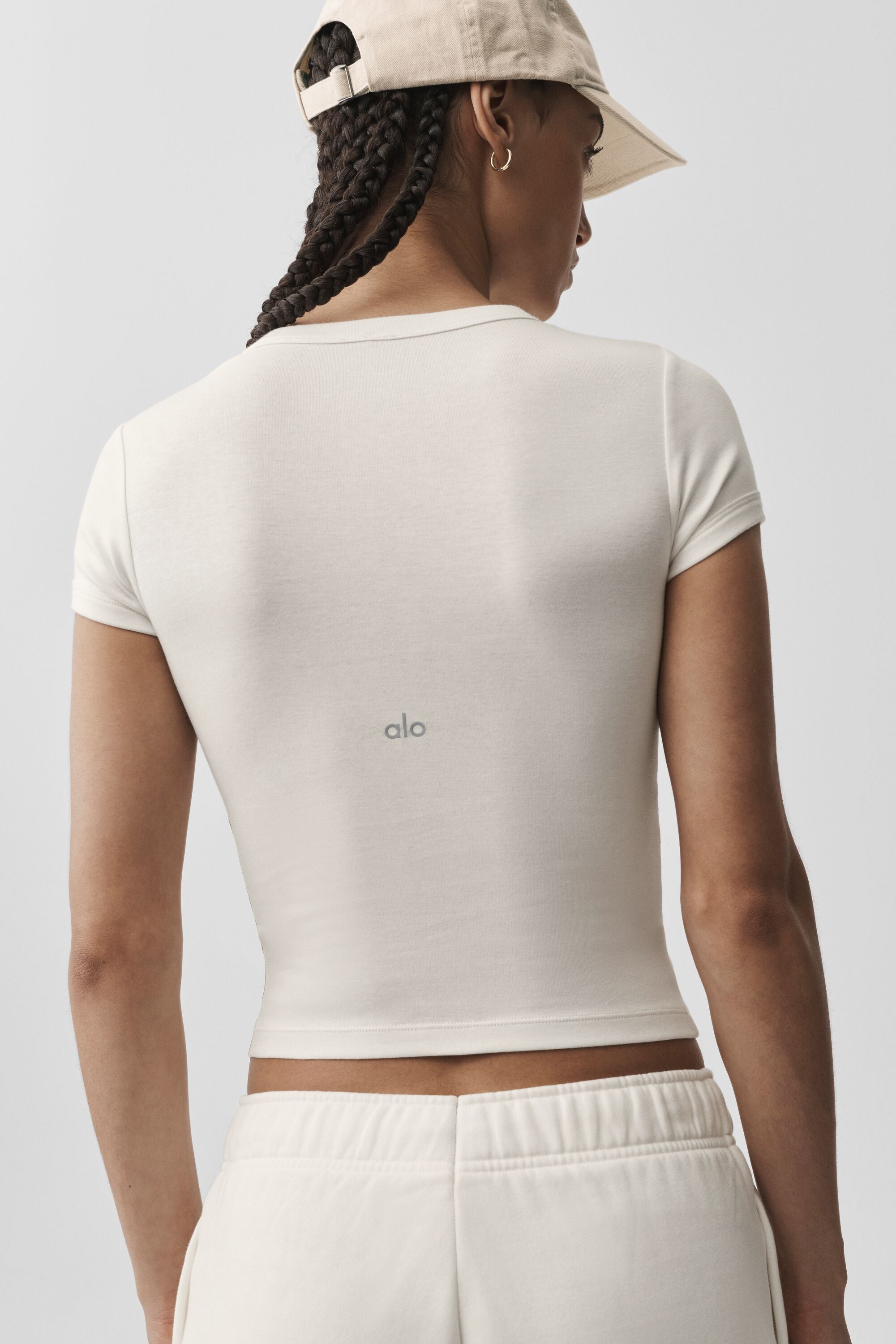 alo Timeless Tee - Ivory