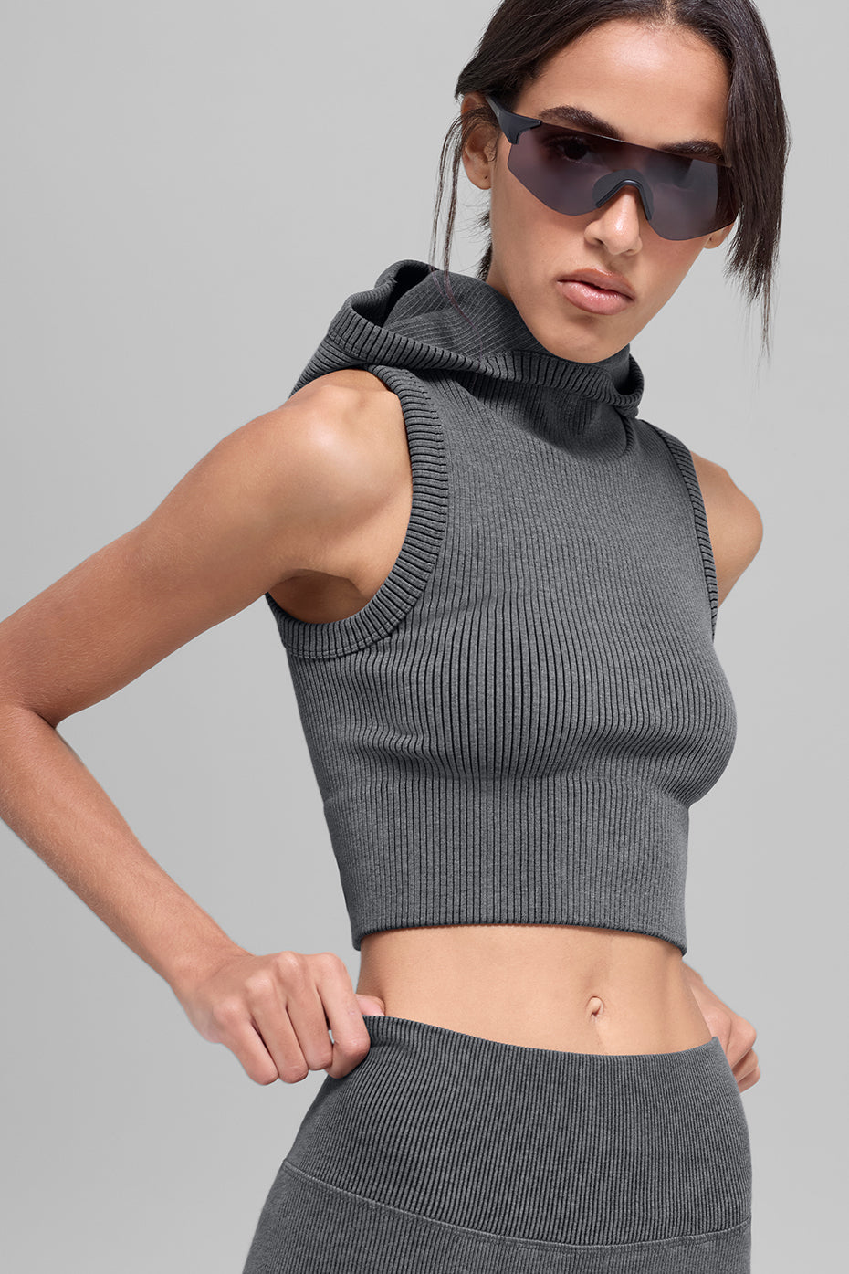 alo Seamless Two Tone Rib Hooded Vest - Dark Misty Grey Heather