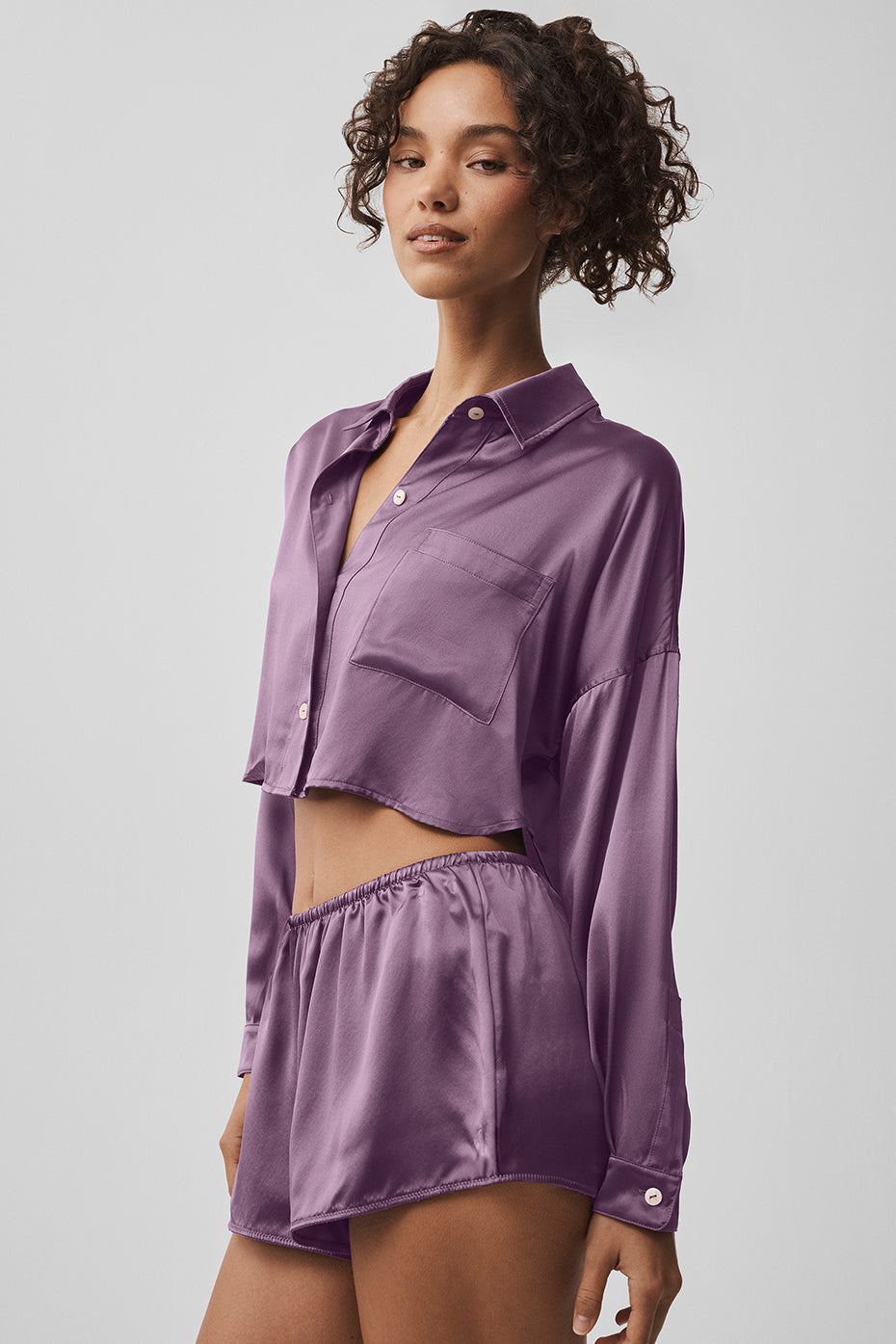 alo Silk Luminous Cropped Button Down Long Sleeve - Plum Kiss