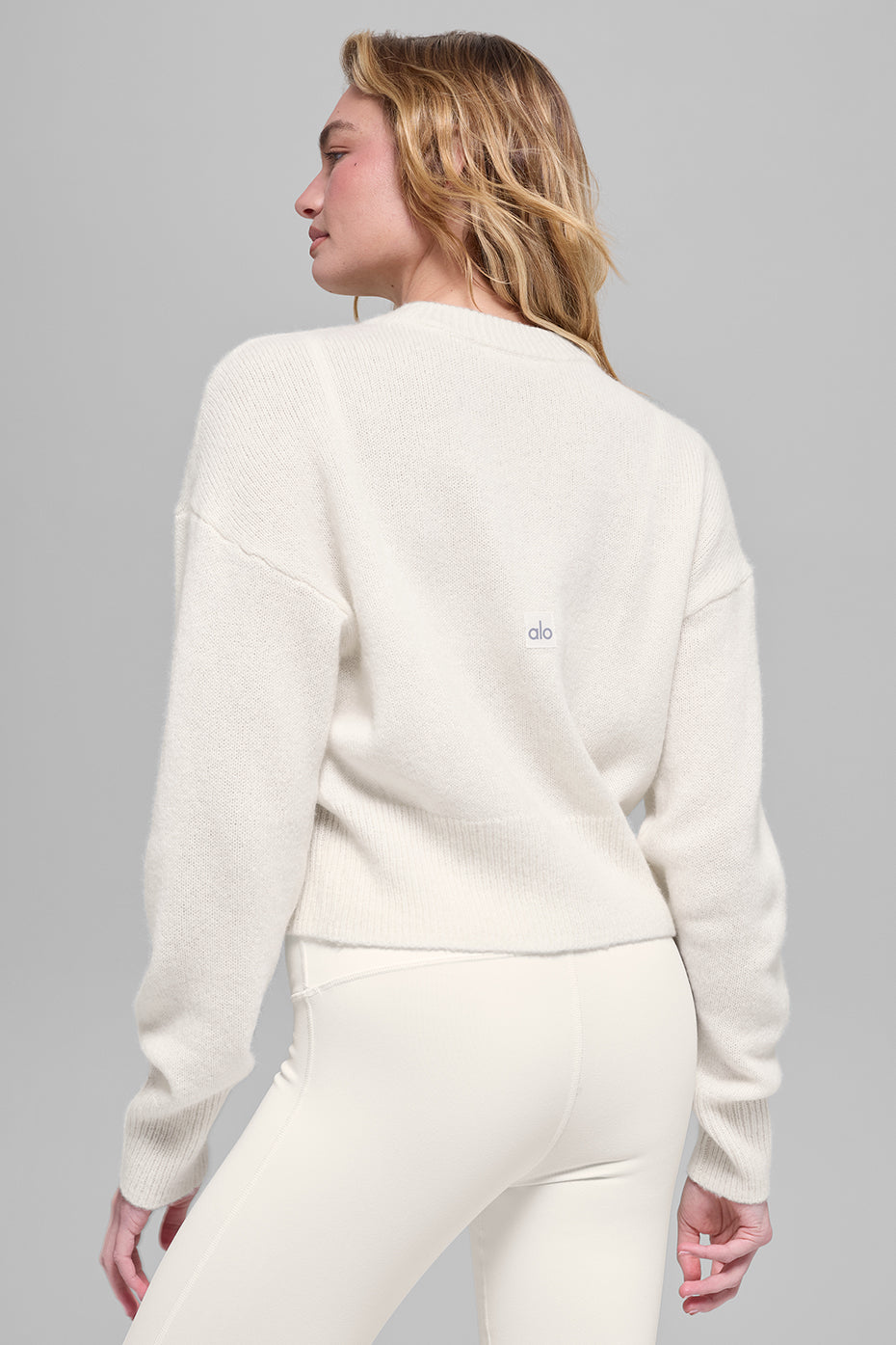 alo Wool Cashmere Cropped New Class Crewneck Sweater - Ivory