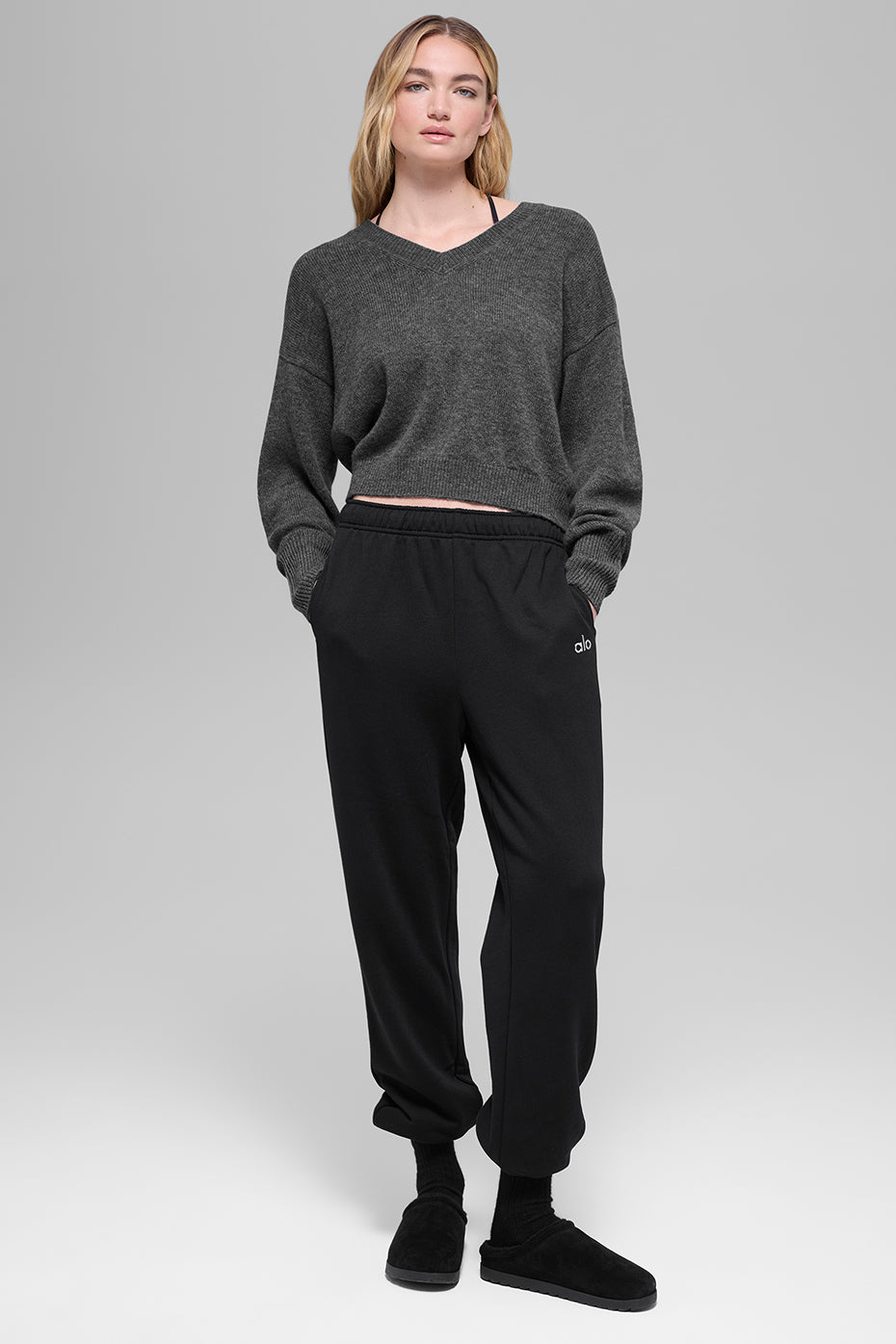 alo Wool Cashmere Cropped New Class V-Neck Sweater - Platinum Grey