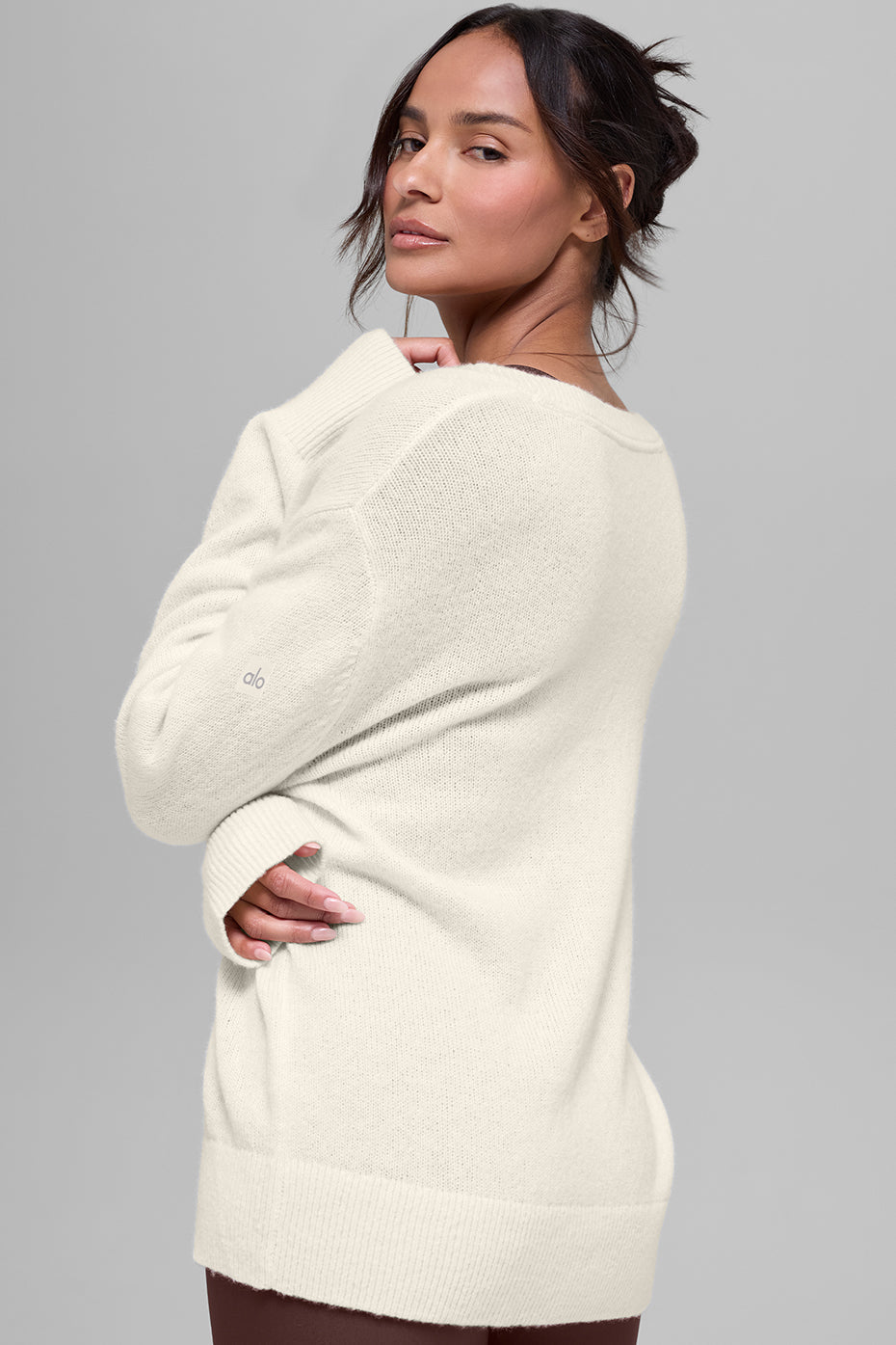 alo Wool Cashmere New Class Oversized V-Neck Sweater - Ivory