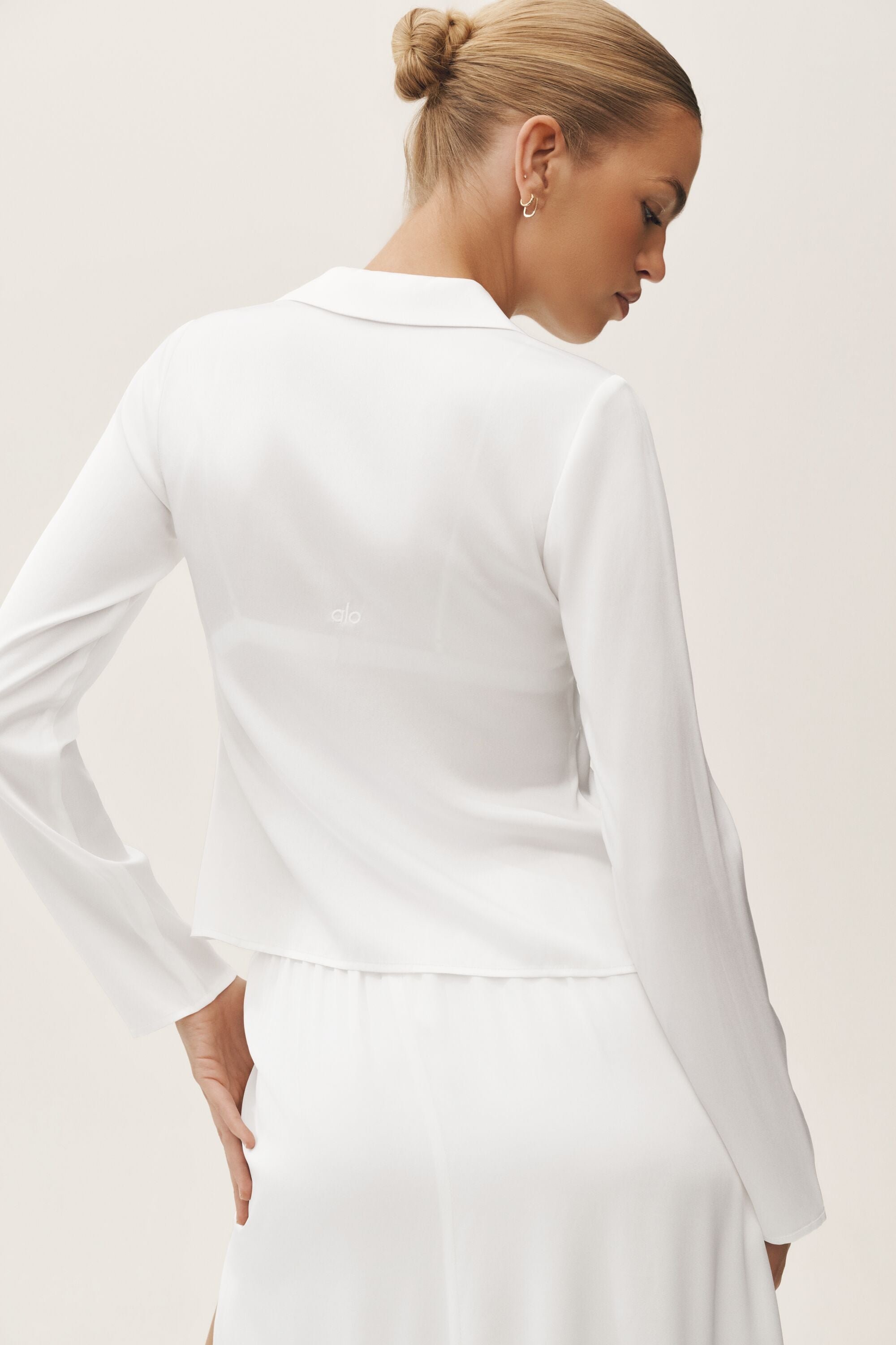 alo Silk Blend Radiance Long Sleeve Top - White