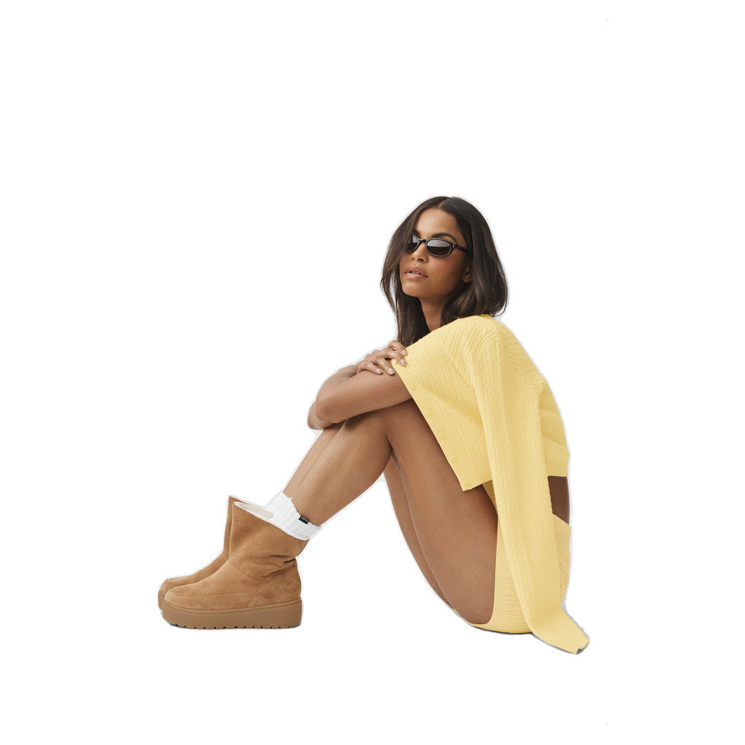 ALO Mini Cable High-Waist Sweater Short - Warm Butter