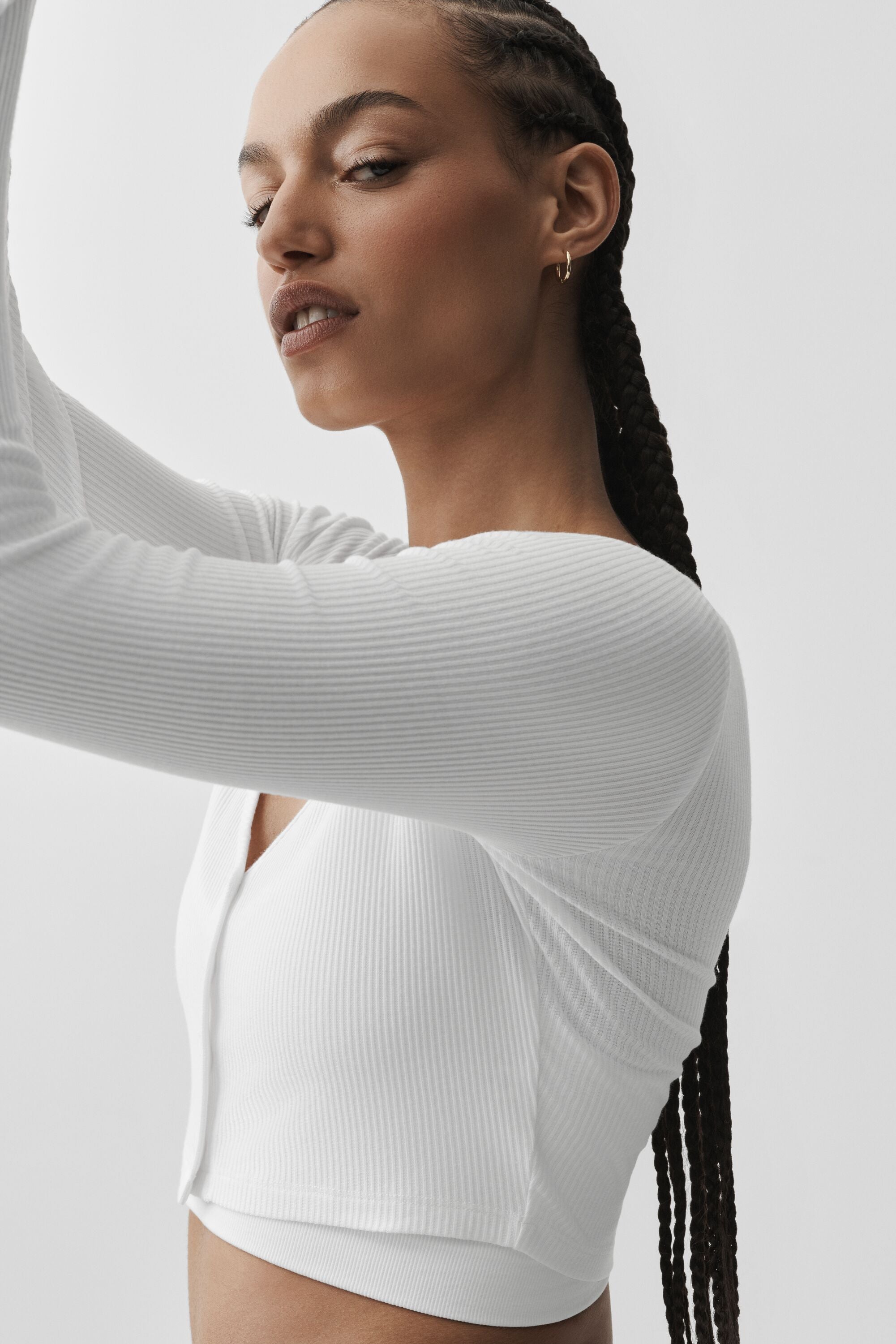 alo Ribbed Cropped Whisper Cardigan - White