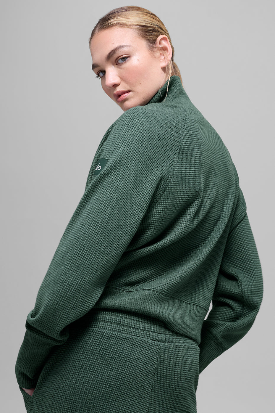 alo Waffle Weekend Escape Mock Neck Long Sleeve - Clover Green