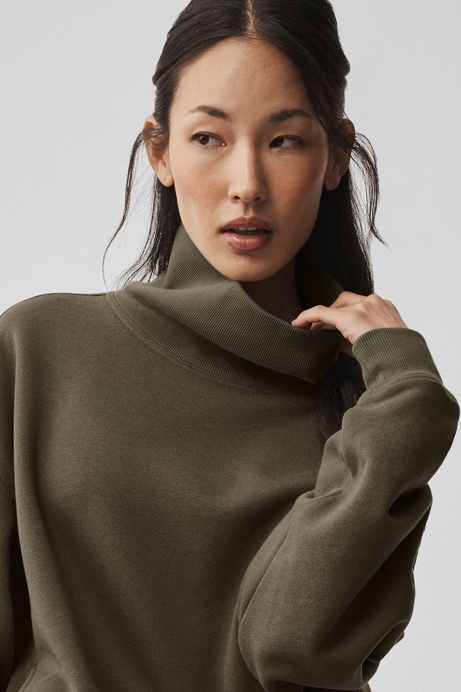 alo Hazy Mock Neck Pullover - Olive Tree