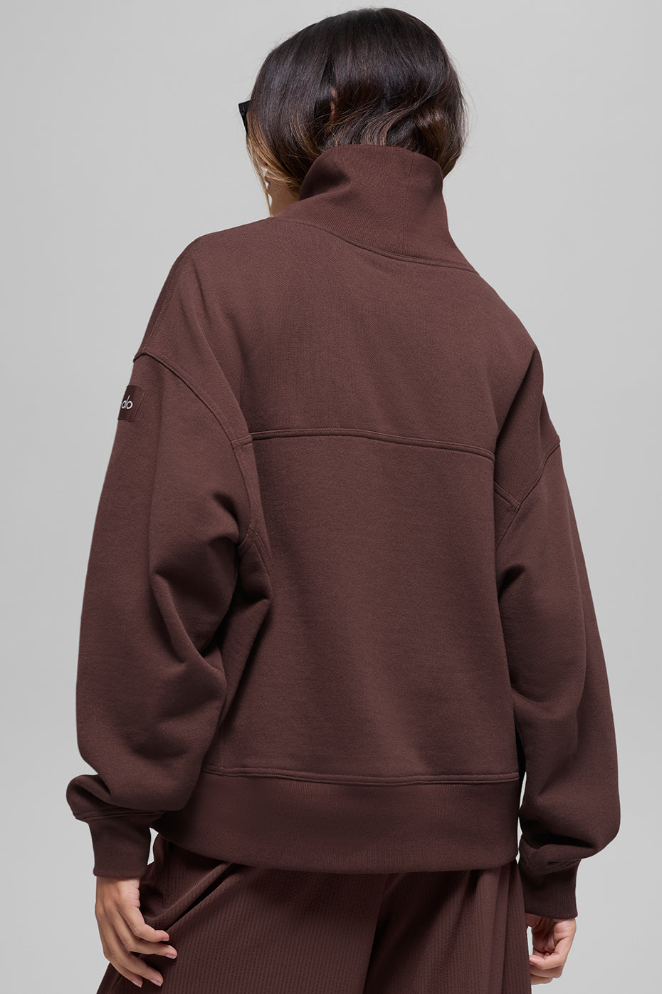 alo Hazy Mock Neck Pullover - Brownstone