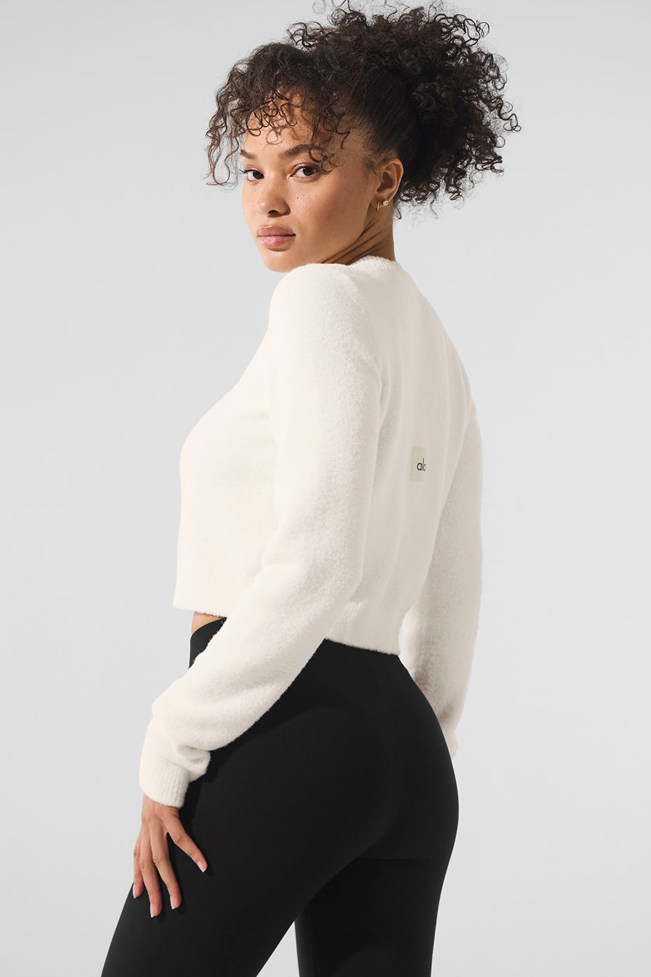 alo Snuggle Up Sweater Cropped Cardigan - Ivory