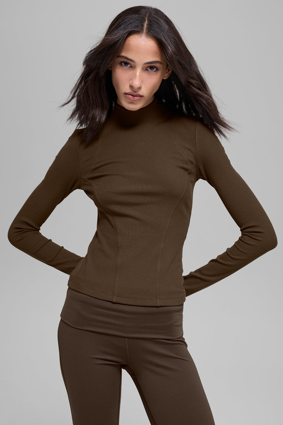 alo Ribbed Mesmerize Mock Neck Long Sleeve - Espresso