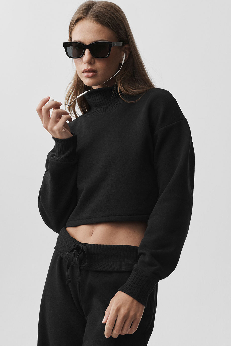alo Cropped Serenity Coverup - Black