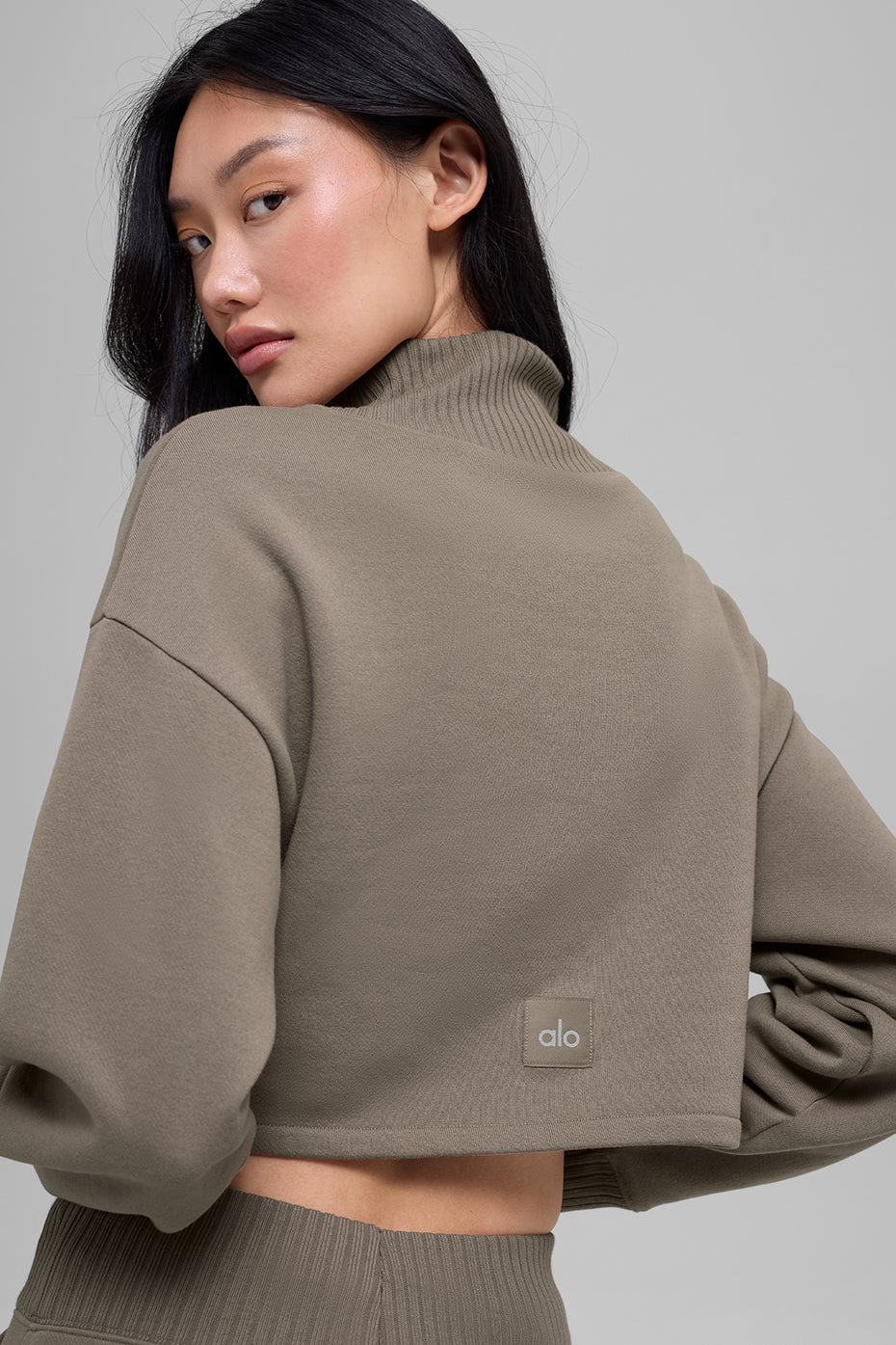 alo Cropped Serenity Coverup - Light Cocoa