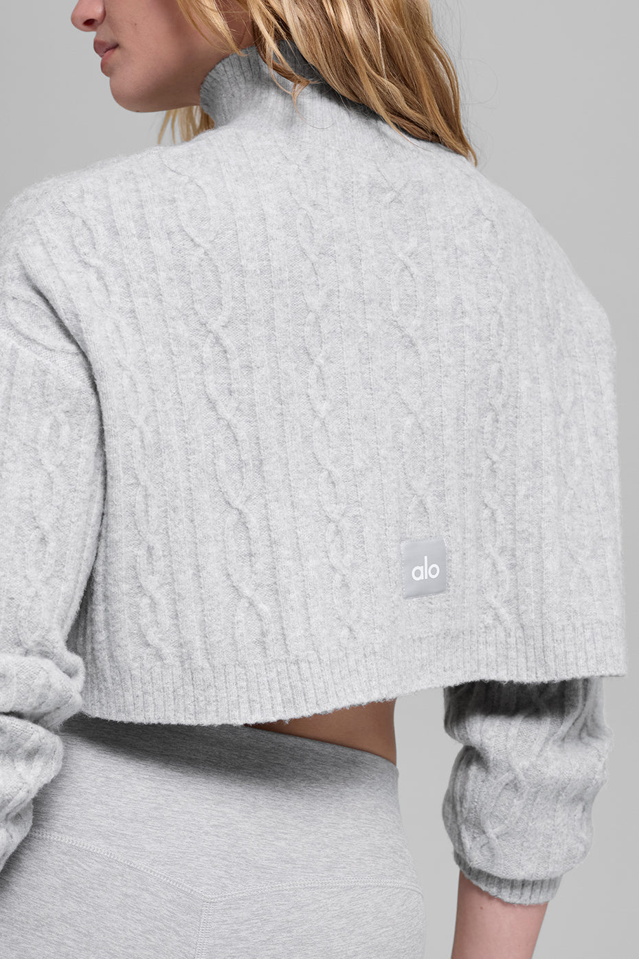 alo Cable Knit Cropped Winter Bliss Turtleneck Long Sleeve - Athletic Heather Grey