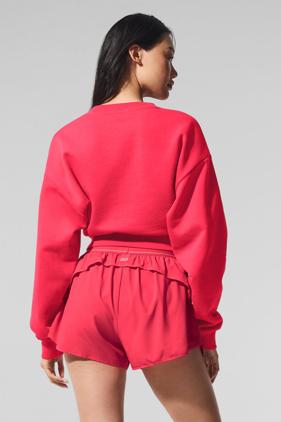 alo Cropped Accolade Crewneck - Candy Red