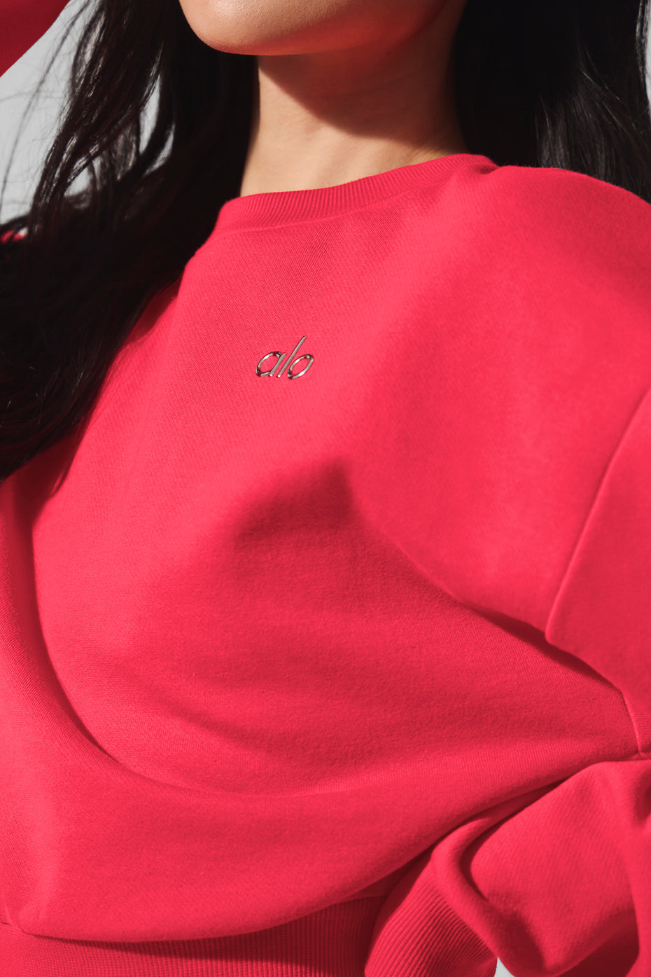 alo Cropped Accolade Crewneck - Candy Red