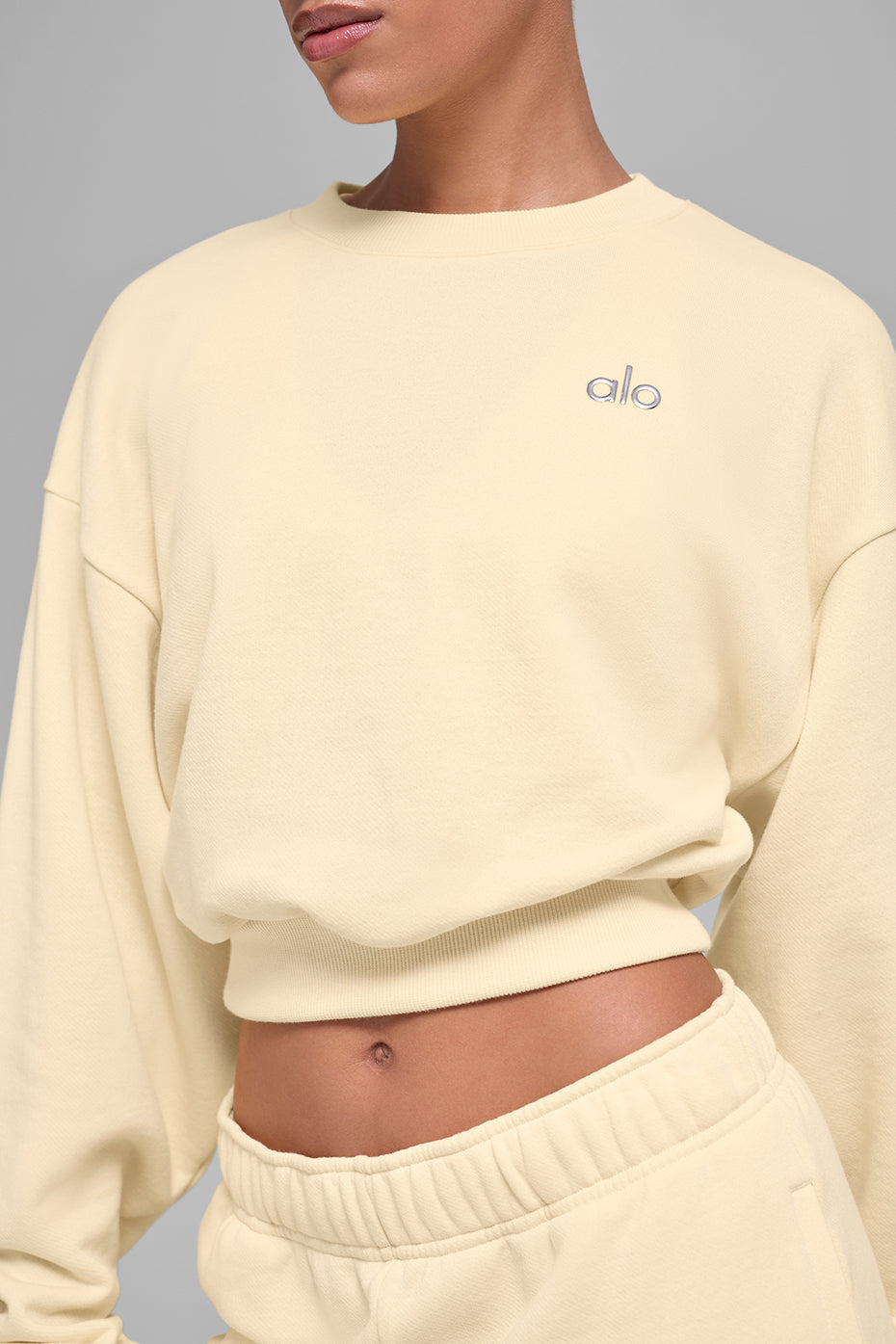 alo Cropped Accolade Crewneck - Candlelight Yellow