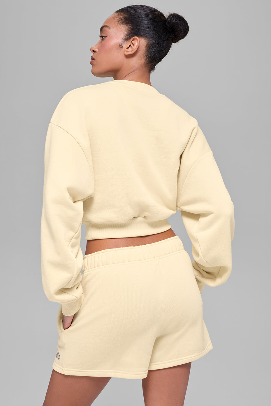 alo Cropped Accolade Crewneck - Candlelight Yellow