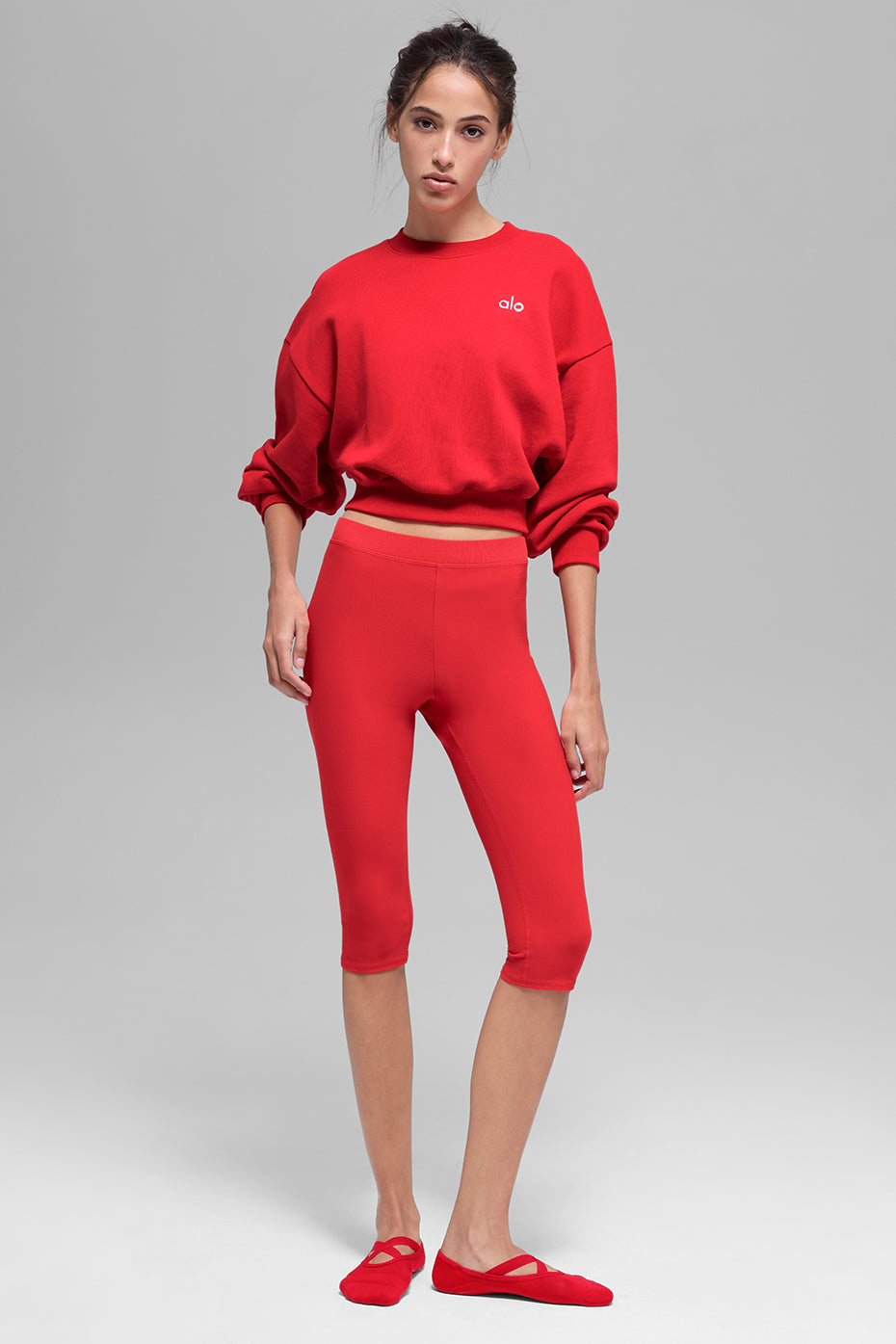 alo Cropped Accolade Crewneck - Bright Red
