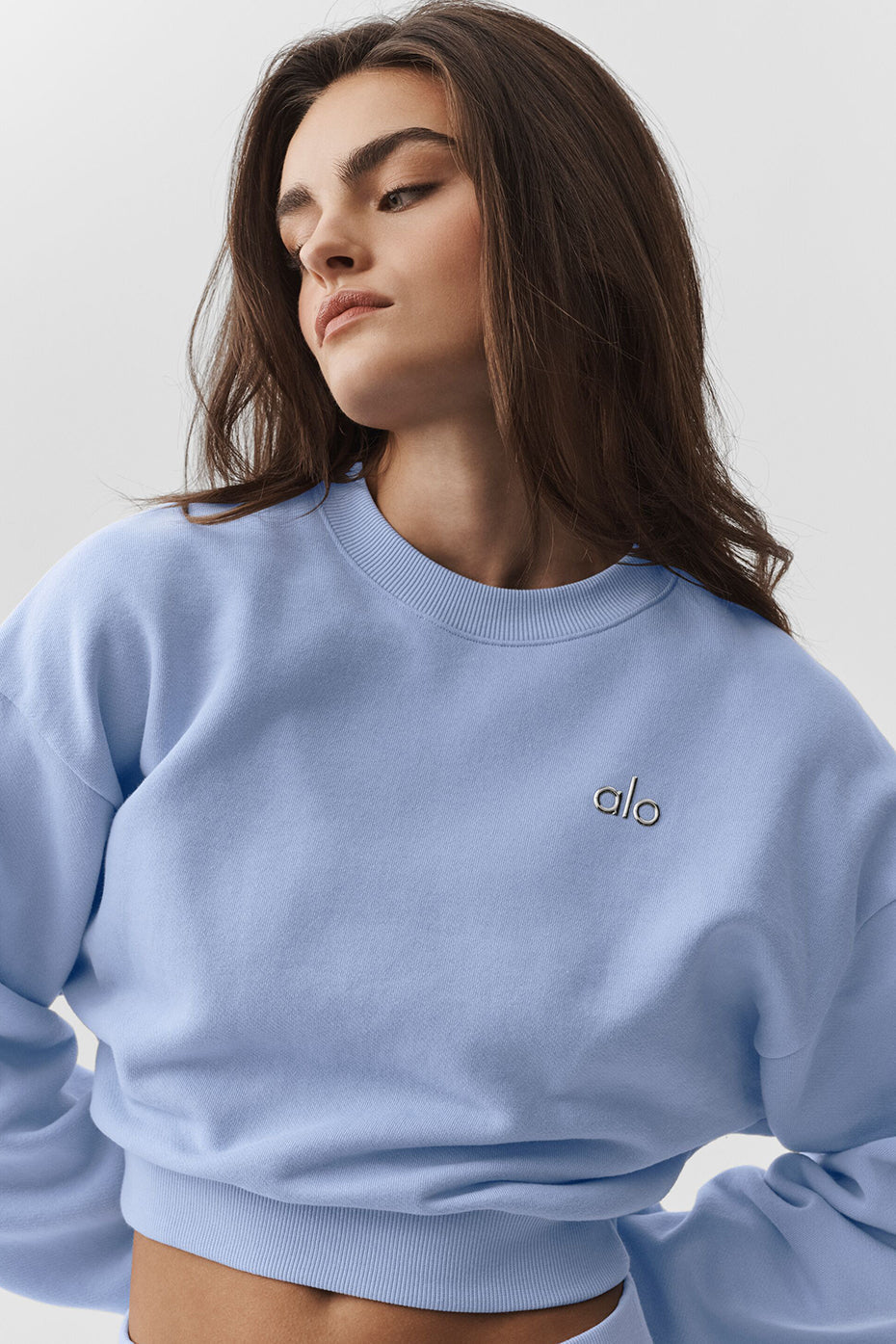 alo Cropped Accolade Crewneck - Light Provence Blue