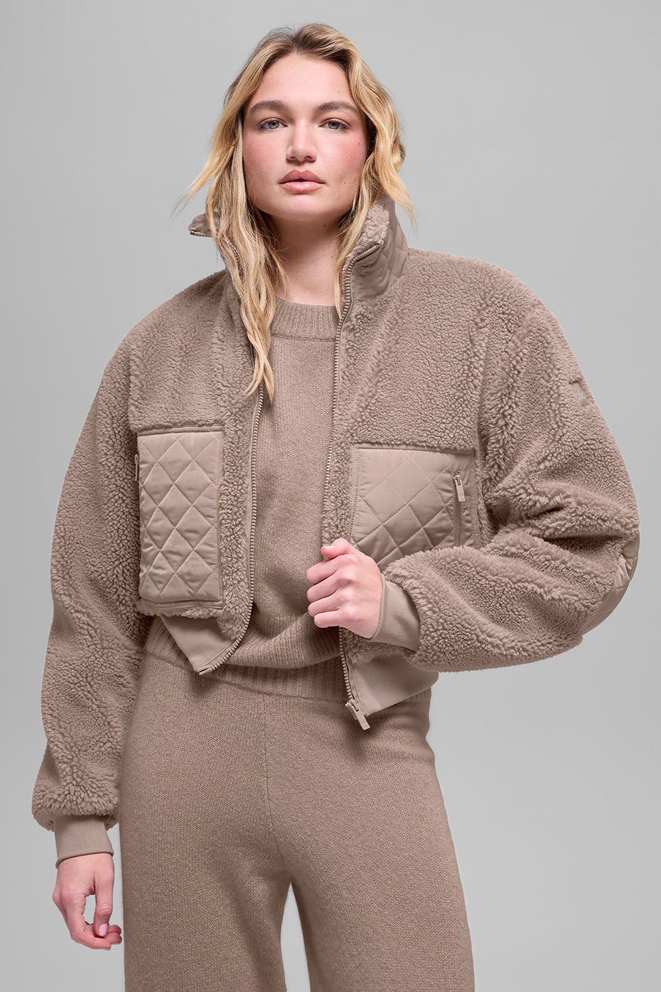 alo Sherpa Edge Bomber - Chai Latte