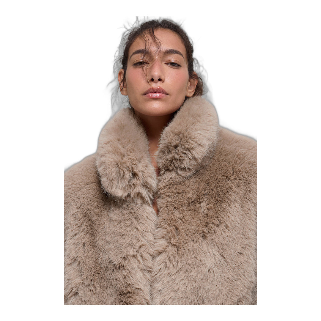 alo Opulent Faux Fur Cropped Jacket - Oat
