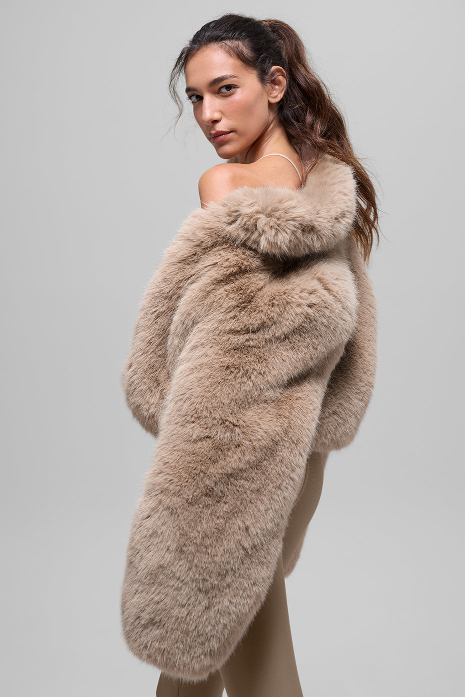 alo Opulent Faux Fur Cropped Jacket - Oat