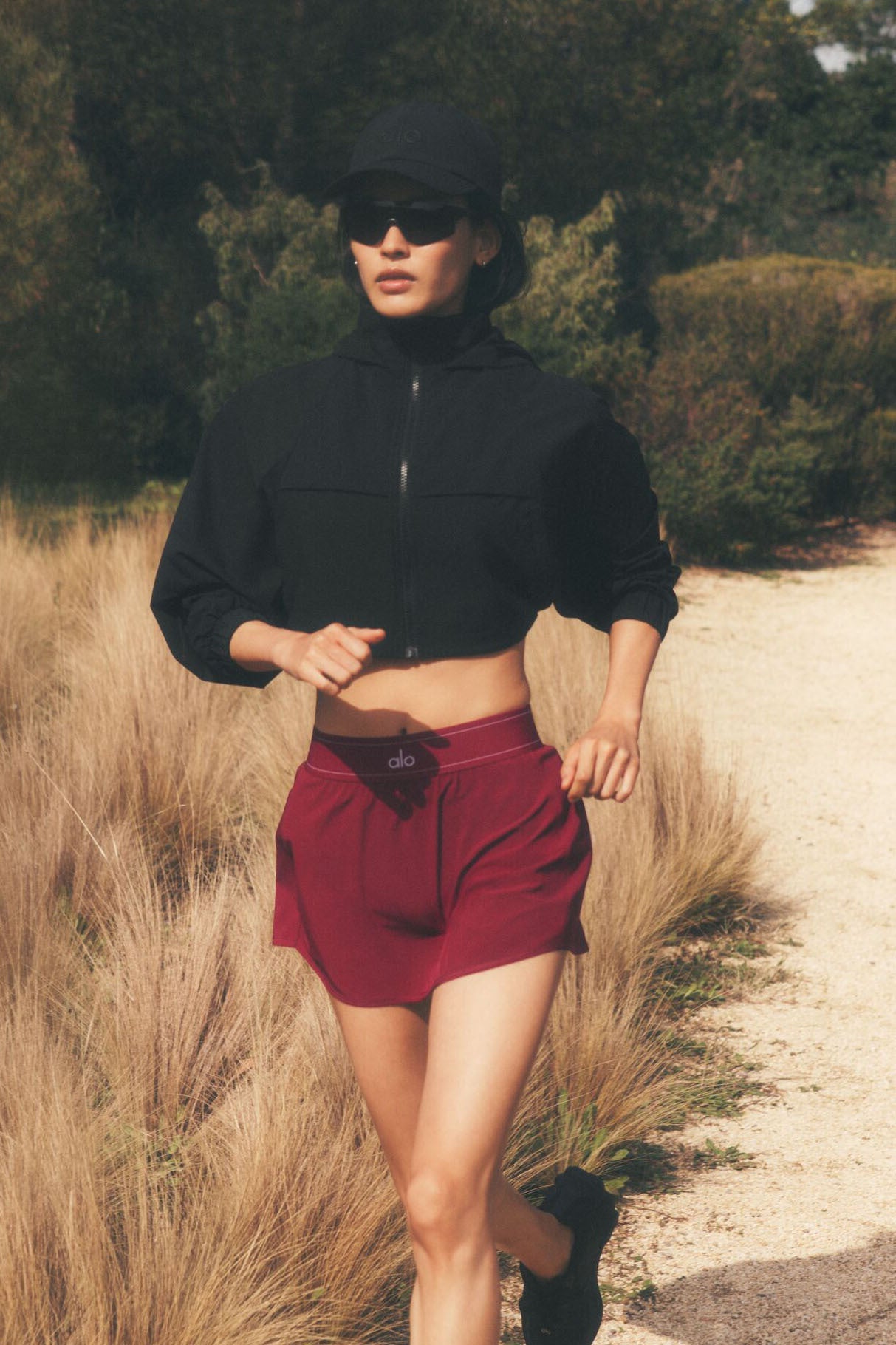 alo Cropped Playmaker Jacket - Black