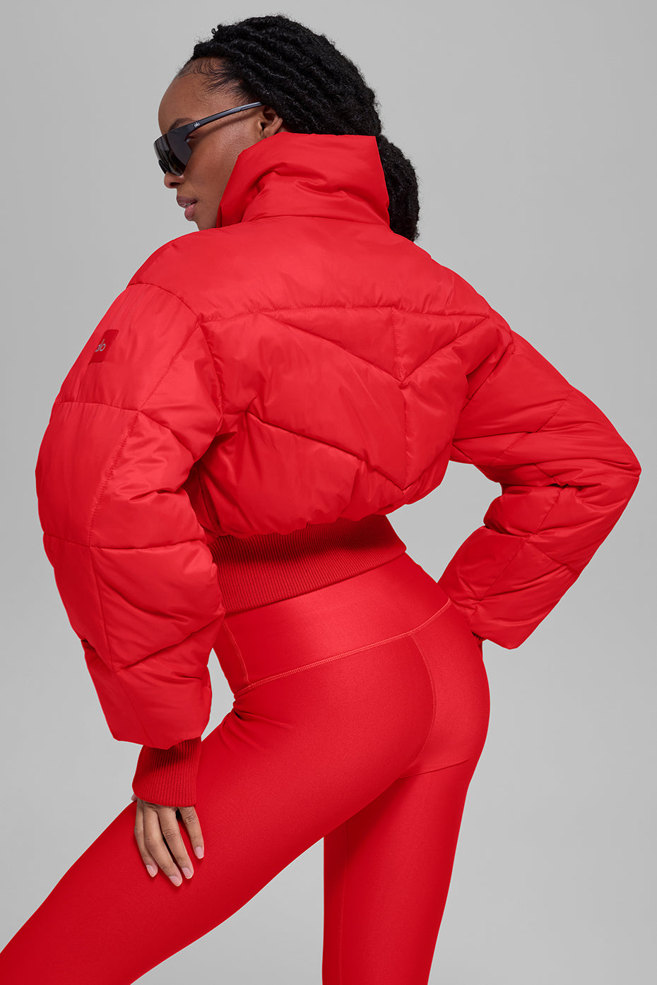 alo Cropped Atmosphere Puffer - Bright Red