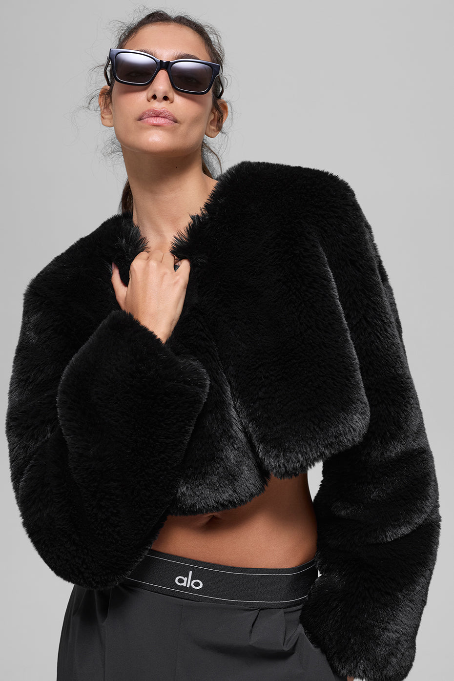 alo Faux Fur Chic Cropped Jacket - Black