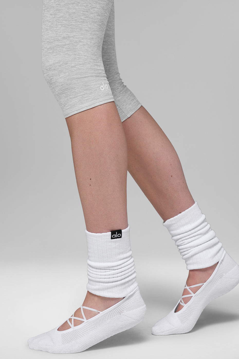 alo Alosoft High-Waist Iconic 90's Capri - Athletic Heather Grey
