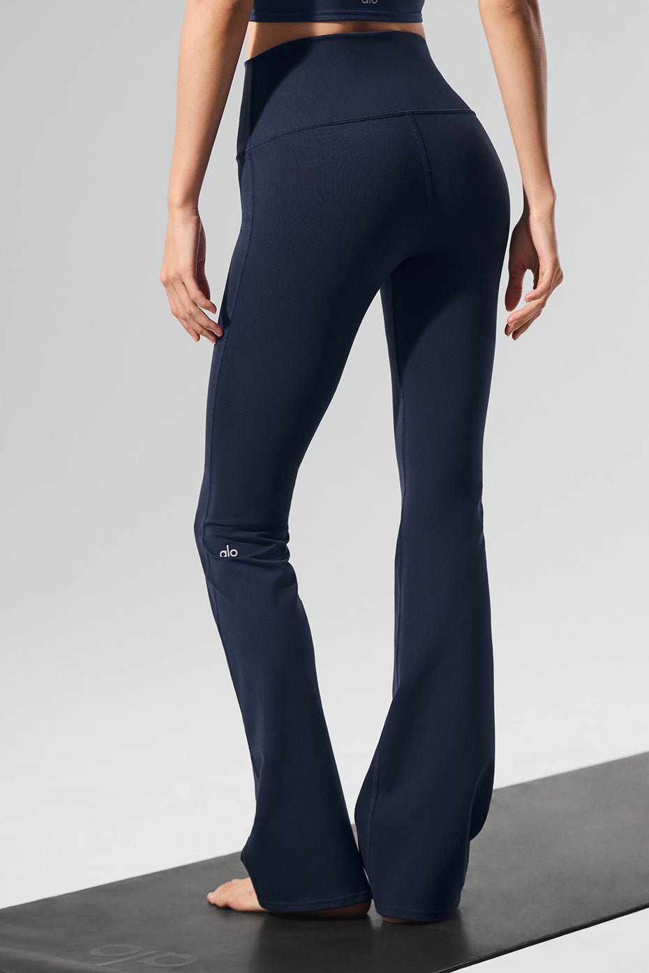 alo Airbrush High-Waist Bootcut Legging - Navy