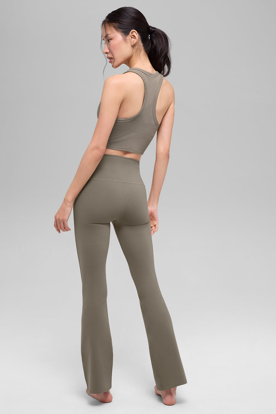 alo Airbrush High-Waist 7/8 Bootcut Legging - Light Cocoa