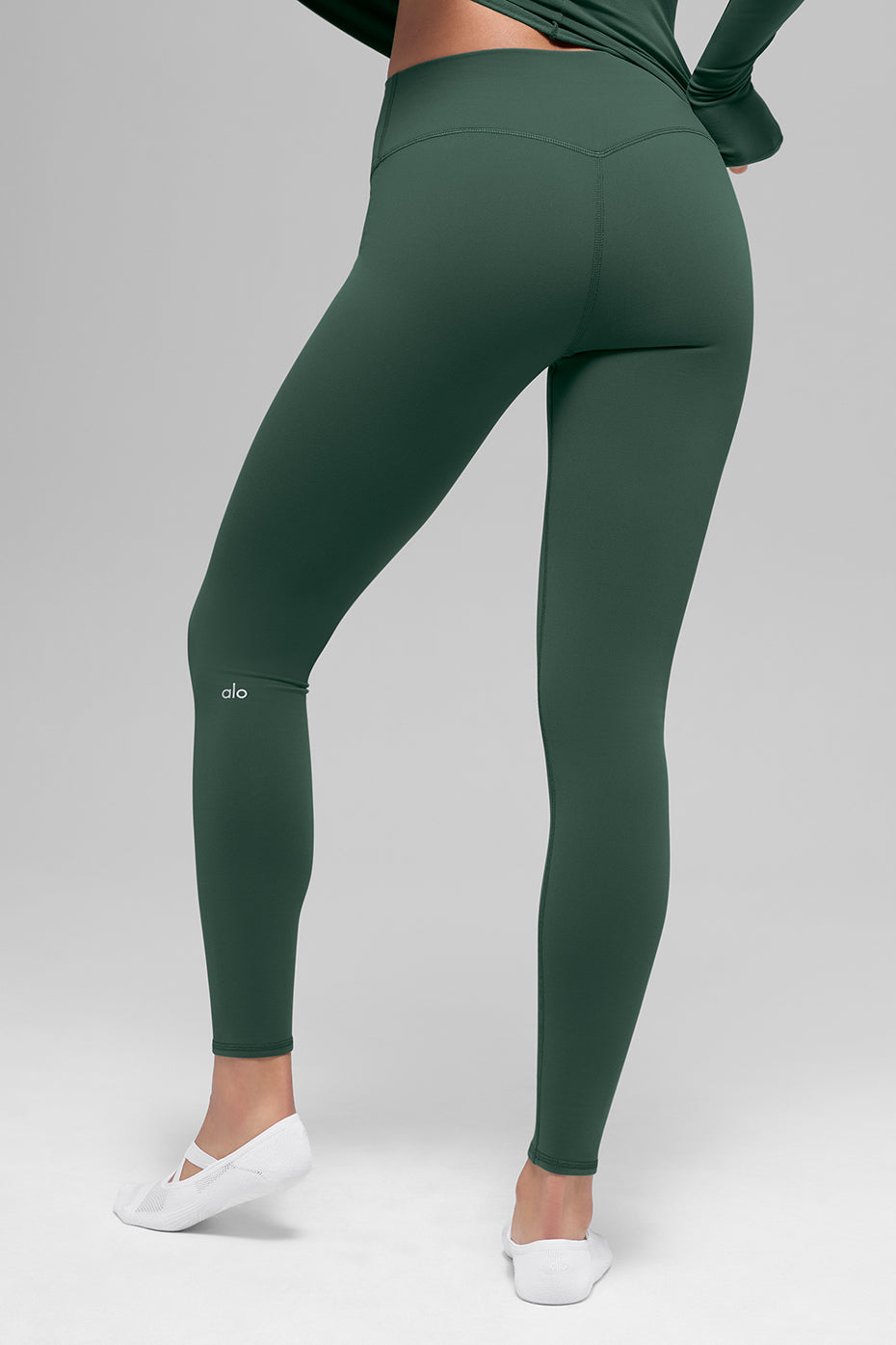 alo Airbrush Winter Warm High-Waist Nocturne Legging - Clover Green