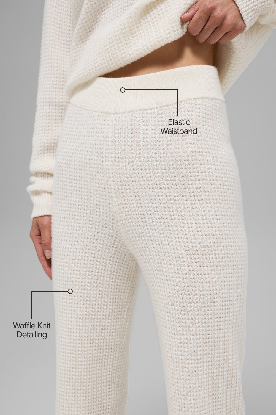 alo Cashmere High-Waist Plush Waffle Pant - Ivory