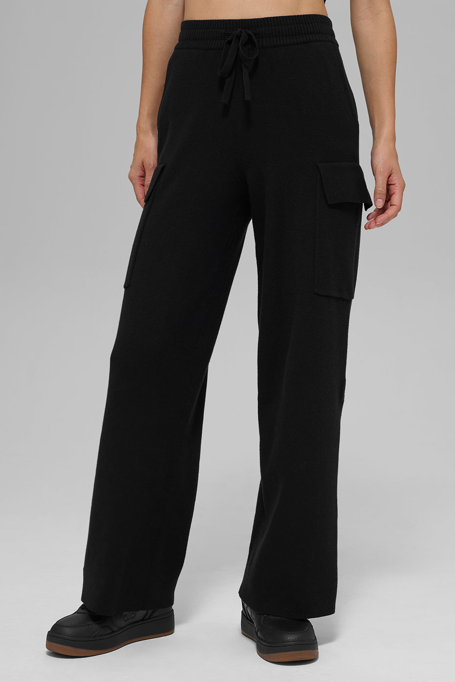 alo Scholar Knit High-Waist Cargo Pant - Black