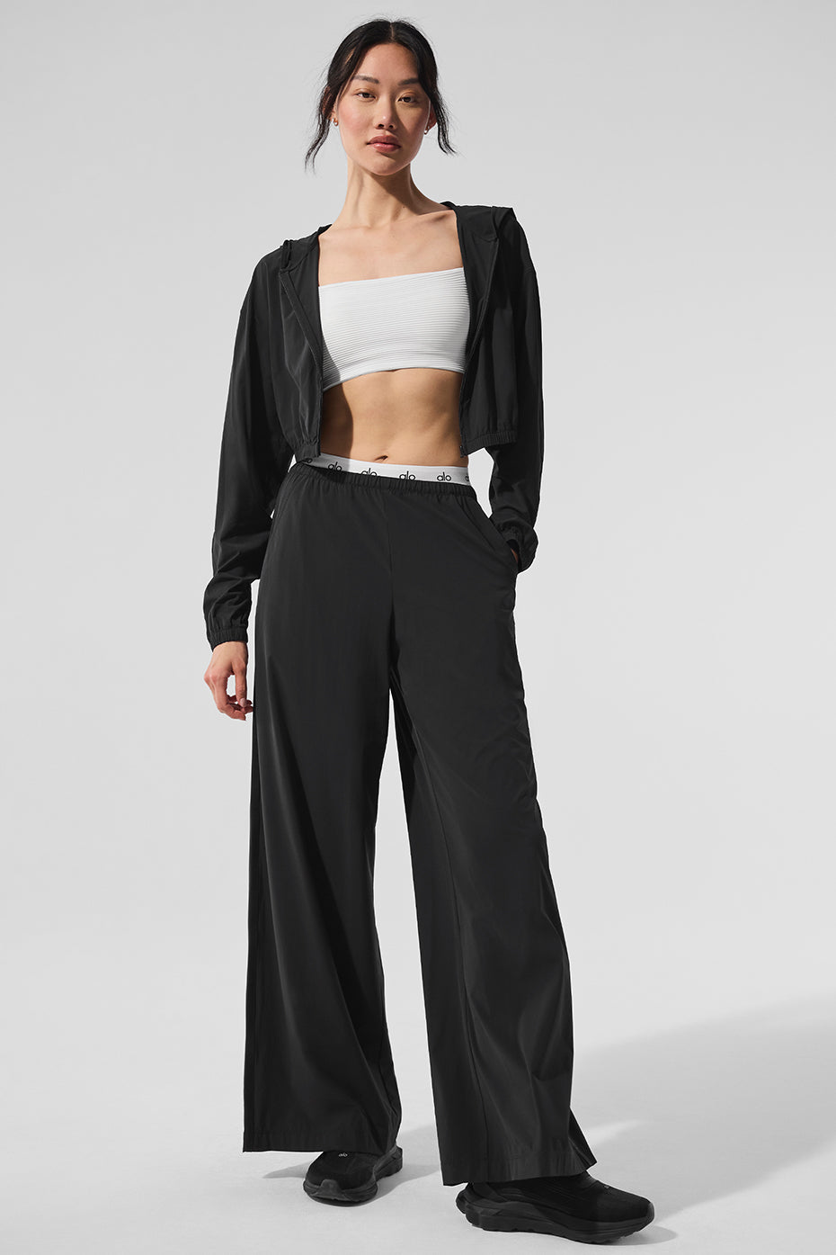 alo Breezy Wide Leg Pant (Long) - Black