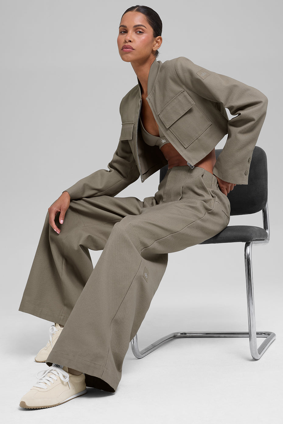 alo High-Waist Main Character Wide Leg Trouser - Light Cocoa