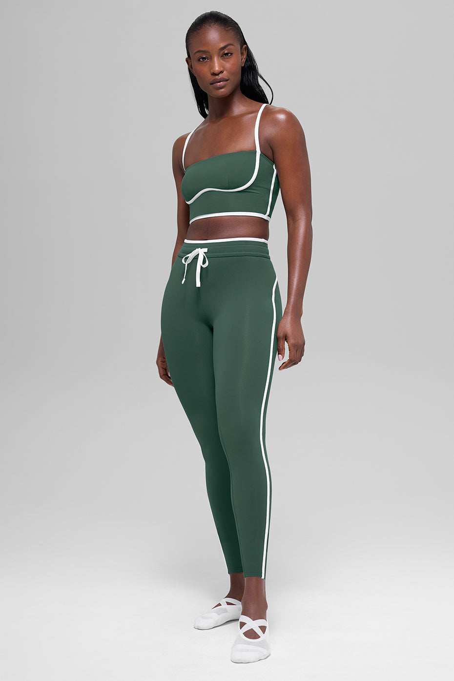 alo Airbrush High-Waist Race Pace 7/8 Legging - Clover Green/White