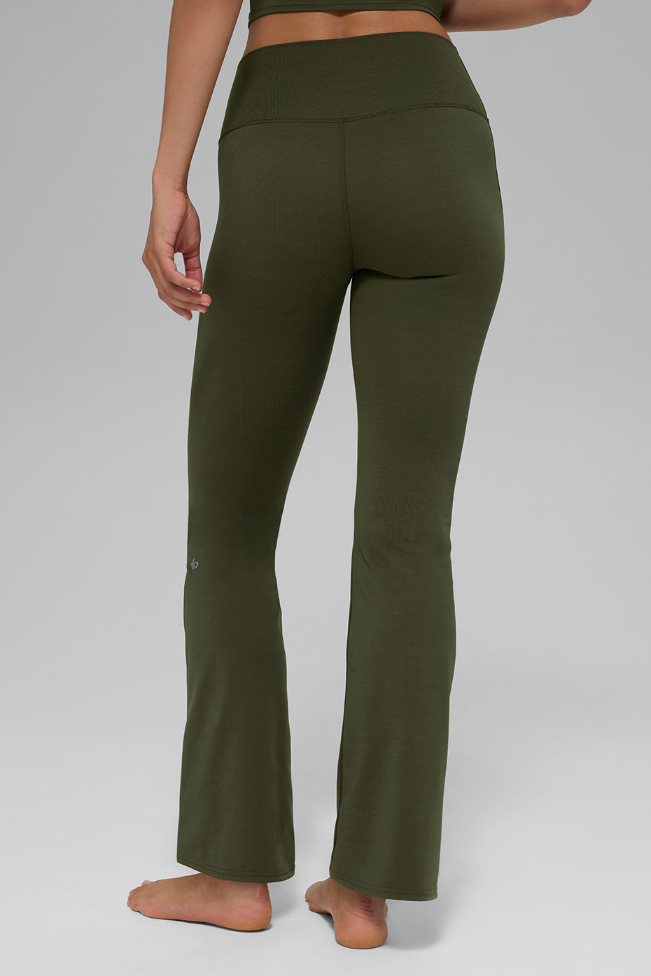 alo ALO Softsculpt High-Waist 7/8 Bootcut Legging - Green Olive