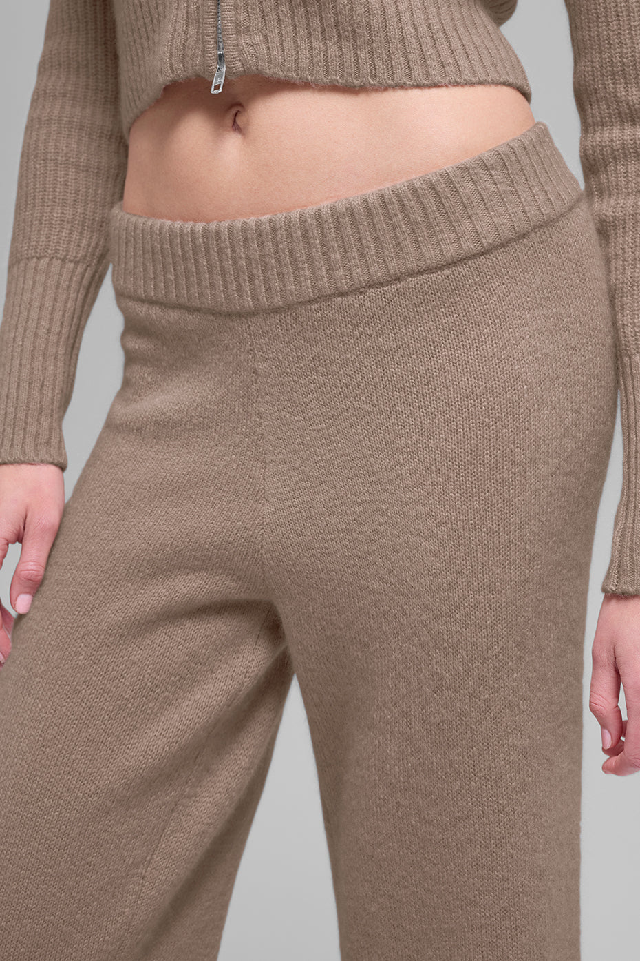 alo Wool Cashmere High-Waist New Class Wide Leg Pant - Chai Latte