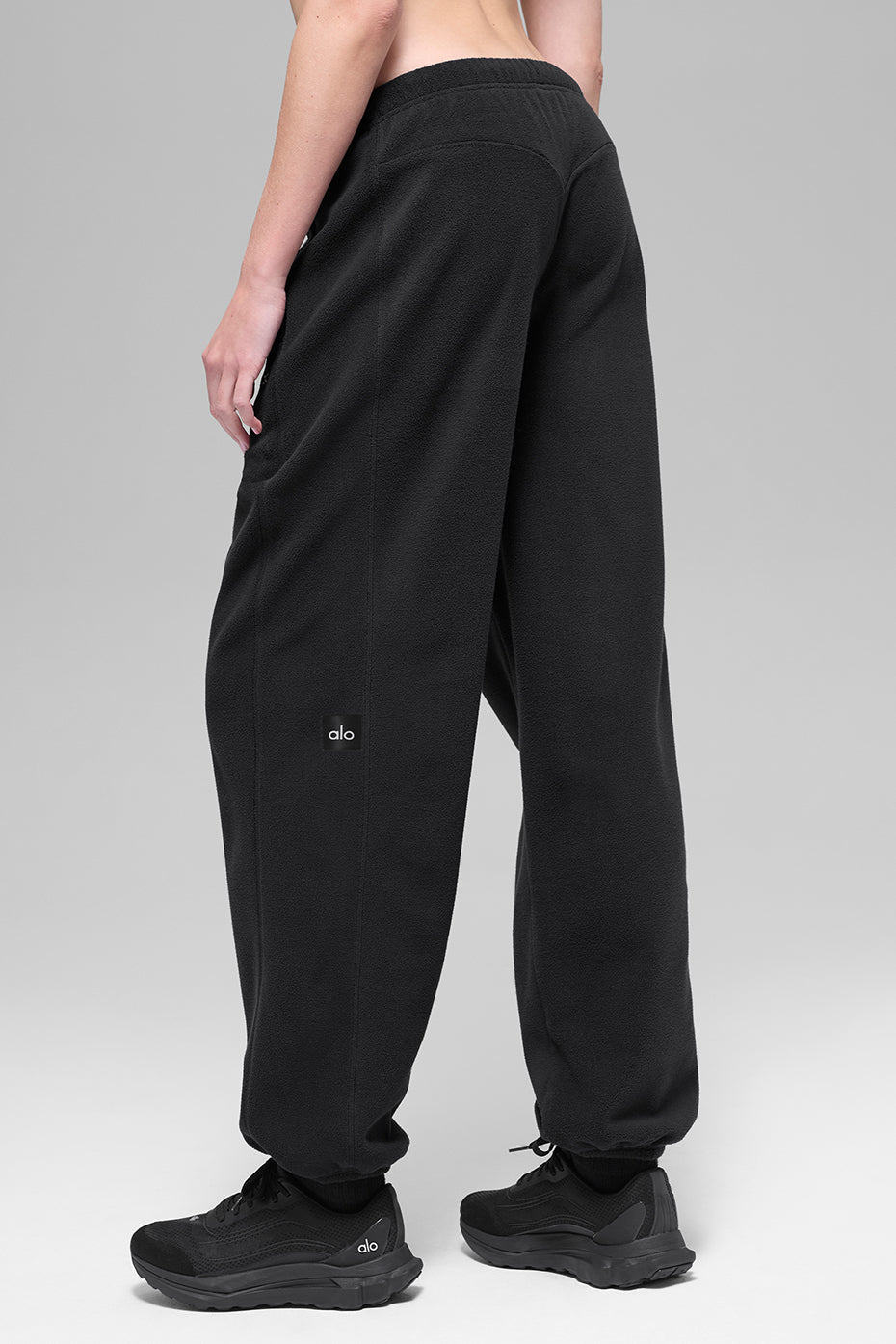 alo Polar Fleece High-Waist Retreat Jogger - Black
