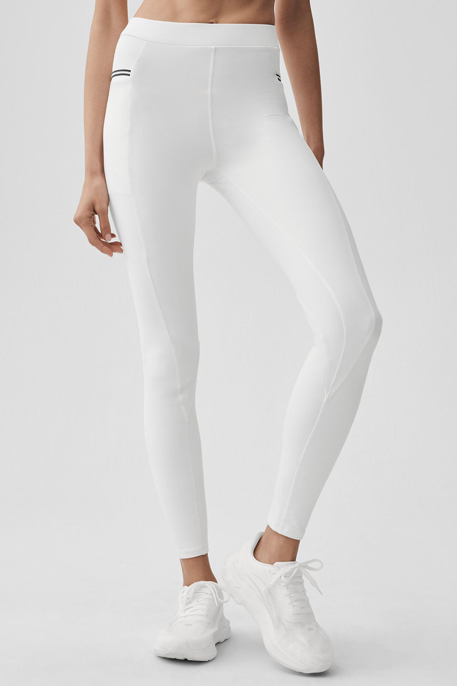 alo Airbrush High-Waist Fast Track Legging - White/Black
